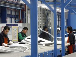 En el tercer mes del año las horas trabajadas avanzan 3.1%, las remuneraciones medias reales pagadas ascienden 1.4% anual. EL INFORMADOR / ARCHIVO