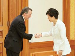Recibimiento de la presidenta de Corea, Park Geun-hyea, al secretario de Relaciones Exteriores de México. NTX /