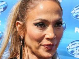 En la imagen, las imperfecciones y arrugas resaltan en el rostro de la cantante. TWITTER / @Le_Lautaro