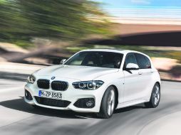 La marca alemana asegura que el frente y la parte posterior fueron ampliamente modificados, además se mejoraron aspectos del interior. ESPECIAL / BMW