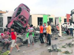 FUERZA DE LA NATURALEZA. Un tornado que duró tan sólo seis segundos despertó a los habitantes de Ciudad Acuña, Coahuila. EFE /