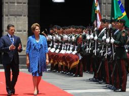 Las firmas de los acuerdos se realiza después de una reunión privada de los gobernantes en el Palacio Nacional. EFE / M. Guzmán