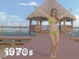 La modelo y viner Amanda Cerny luce los distintos modelos de trajes de baño utilizados durante el siglo pasado. YOUTUBE / Breathless Resorts & Spas