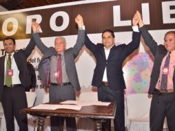 Silvano Aureoles indica que se trata de una alianza de facto, pues las elecciones impiden una candidatura común. TWITTER / @Silvano_A