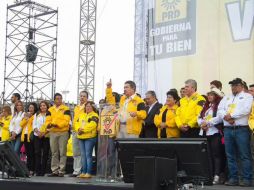 Carlos Navarrete acudió al cierre de campaña de los candidatos del sol azteca en la capital del país. TWITTER / @Navarretecarlos