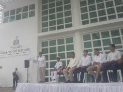 Acompañaron al Gobernador del Estado autoridades federales, estatales y municipales. TWITTER / @FiscaliaJal