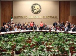 Los consejeros determinar estar en sesión de manera permanente, pues la situación en esos estados preocupa. TWITTER / @INEMéxico