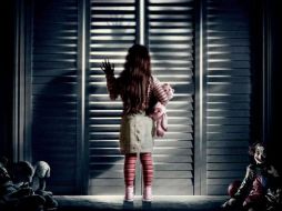 La versión del 2015 hace un 'homenaje' al poster original. ESPECIAL / MGM