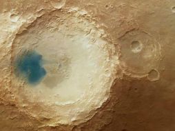 La imagen, parte de la región Arabia Terra, muestra distintos grados de erosión debido a los vientos a lo largo de millones de años. ESPECIAL / esa.int