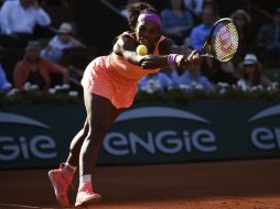 Williams caminó lento en cada cambio de lado. AFP / M. Medina