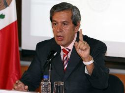 Rogelio Ortega Martínez acude al Ayuntamiento municipal para presenciar el acto de entrega-recepción. NTX / ARCHIVO