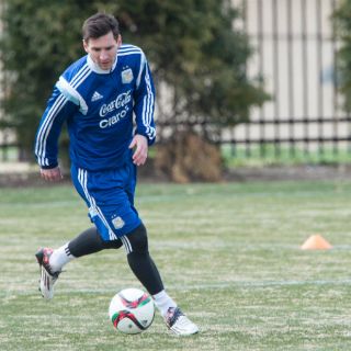 Messi y Mascherano se incorporan a Selección argentina