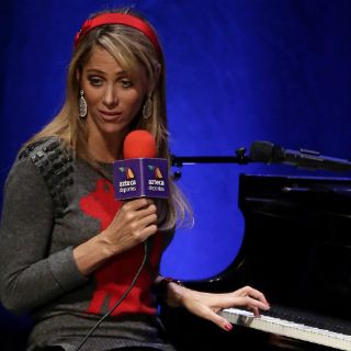 Inés Sainz denuncia venta ilícita de Gallos Blancos