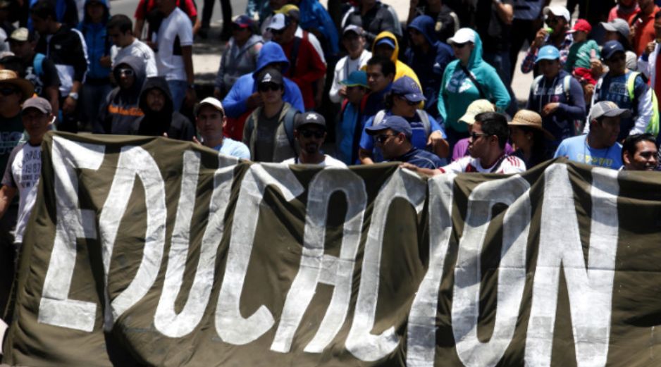 Hoy jueves, la CNTE marcha del monumento a la Revolución sobre Reforma a la embajada de Bélgica. SUN / ARCHIVO