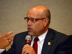 El coordinador general de Transparencia e Información Pública, Guillermo Muñoz,  recibió el resultado de la evaluación 2015. ESPECIAL / Gobierno de Jalisco