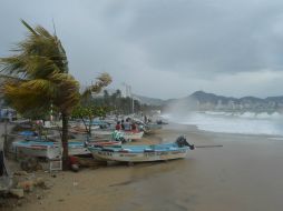 El estado continúa en la etapa de alerta por acercamiento de Carlos. NTX / a. Covarrubias