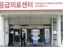 La mitad de los nuevos casos se originaron en la sala de urgencias del Centro Médico Samsung al sureste de Seúl. EFE / J. Heon