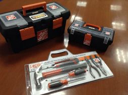 Tener una caja de herramientas en casa puede ayudarte a salir del paso ante reparaciones sencillas en el hogar. EL INFORMADOR / C. Quintanilla