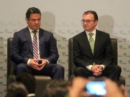 Videgaray (d), en compañía de Aristóteles (i), participó en el B2B Encuentro Nacional de Negocios INDEX. EL INFORMADOR / A. Hinojosa