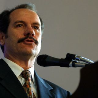 Juan Bueno Torio buscará gubernatura de Veracruz