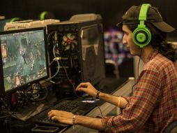 Las computadoras son preferidas por su comodidad y capacidad. EL INFORMADOR / ARCHIVO