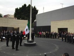 Esta mañana se efectuó el izamiento de Bandera en la Jefatura General. TWITTER / @PGJ_CDMX