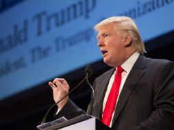 Adriana le recomienda a Trump que conozca a más gente como su padre en lugar de criticar a México. AP / ARCHIVO