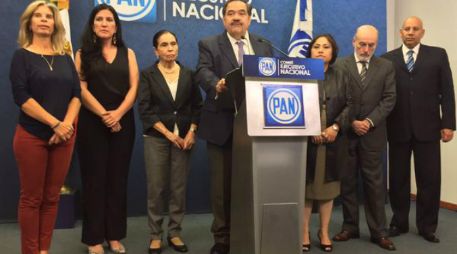 El presidente de la Comisión, Héctor Larios ofreció una conferencia para dar a conocer los detalles. TWITTER / @AccionNacional