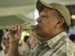 Es necesario llevar una comida balanceada y evitar el consumo de alcohol en grandes cantidades. EL INFORMADOR / ARCHIVO