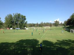 Sin goles, la UdeG se enfrentó ante el conjunto brasileño Gama en el Club La Primavera. TWITTER / @LeonesNegrosCF