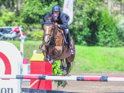 Juan Pablo Gaspar montando a 'Puertas So What'. EL INFORMADOR / ARCHIVO