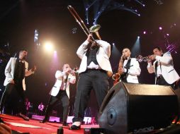 Canciones como 'Viernes de webeo' y 'Estrella roja' sonaron a toda potencia. NTX / J. Pazos