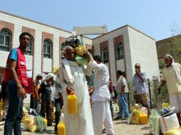 La ONU pide un cese el fuego en el país, pues el 80 por ciento de la población, está en necesidad urgente de alimentos y agua. EFE / A. Alseddik