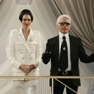 Chanel impresiona con su desfile de Alta Costura en París