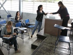 Las autoridades educativas buscan que los maestros entiendan que ésta es la única forma de mejorar el sistema educativo. EL INFORMADOR / ARCHIVO