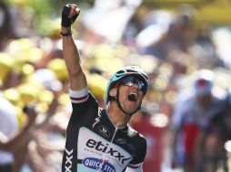 Zdenek Stylbar mostró una gran sonrisa al terminar el recorrido. AP / P. Dejong