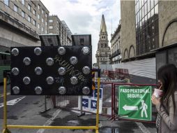 ''Me comprometo a que el 1 de diciembre tengamos, no terminadas, pero si transitables las obras en la Zona Centro'', dice Sandoval. EL INFORMADOR / R. Tamayo