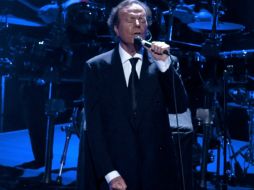 Con este disco, Iglesias supera los 80 títulos editados desde 1968 en una trayectoria profesional de 47 años. NTX / ARCHIVO