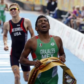 México logra oro y bronce en triatlón varonil