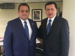 El panista Carlos Mendoza Davis obtuvo 110 mil 448 votos, contra 86 mil 869 del priista Ricardo Barroso. TWITTER / @cmendozadavis