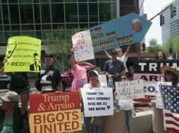 Los hispanos estadounidenses, sobre todo los de origen mexicano, condenan la postura del millonario. EFE / G. Williams