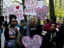 La decisión de no procesar a policía que le disparó a Michael Brown generó fuertes protestas y disturbios. AP / ARCHIVO