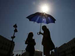El pronóstico es que van a continuar las temperaturas arriba de los 43 grados; reiteran la recomendación de tomar agua. EFE / ARCHIVO