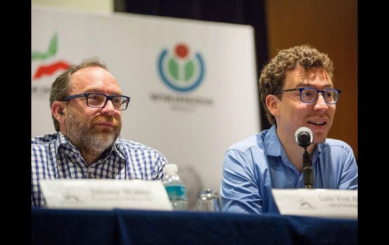 Esta debe ser una herramienta que lleva al usuario a nuevas fuentes de información, afirma su cofundador (i). TWITTER / @duolingo