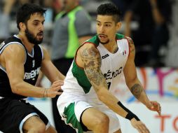 La quinteta tricolor dirigida por el español Sergio Valdeolmillos, sufrió de manera innecesaria para su debut triunfal. AFP / H. Retamal