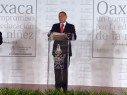 El gobernador oaxaqueño informa que se nombrará a unas 300 personas para ocupar cargos directivos en el nuevo IEEPO. NTX / ESPECIAL