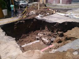 El socavón mide seis metros de largo, seis de ancho y tres de profundidad. EL INFORMADOR / M. Vargas