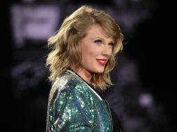 Taylor Swift se suma a las cantantes que incursionan en el mundo del diseño de ropa como, Selena Gomez, Pharrell Williams y Jay-Z. AP / ARCHIVO