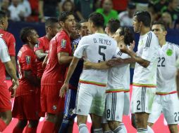 Por momentos, los ánimos se pusieron tensos entre los jugadores. NTX / J. Pazos