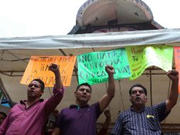 Durante el recorrido no se observó al secretario general de la Sección 22, Rubén Núñez (d). SUN / V. Rosas